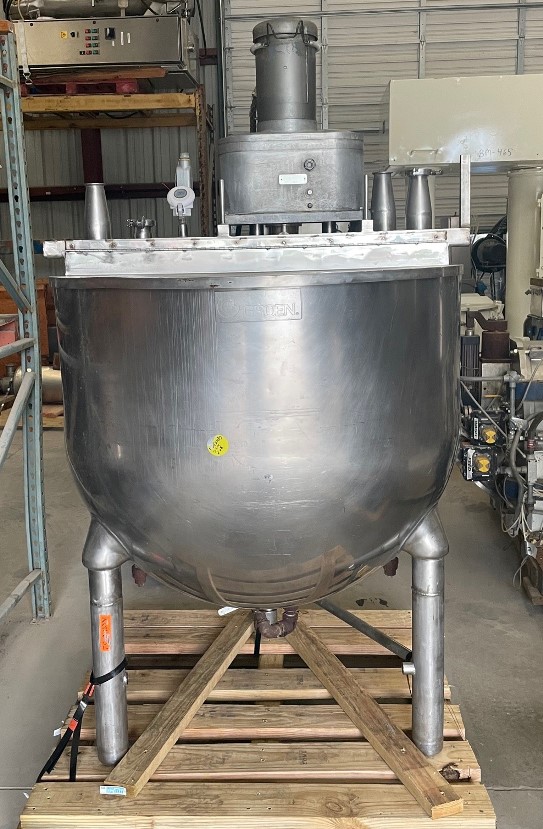 used 150 Gallon Groen Jacketed Mix Kettle with Scrape agitation. Model TA-150.  Jacket rated 100 PSI @ 338 Deg.F.  1.5 HP, 208-230/460 volt motor. NB# 130469. Has provision to make double motion (needs shaft). Last used in sanitary food plant. Video of unit running available. 